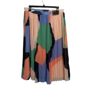 Banana Republic Factory Women’s Multicolor Pleated Skirt. Size M, NWT.